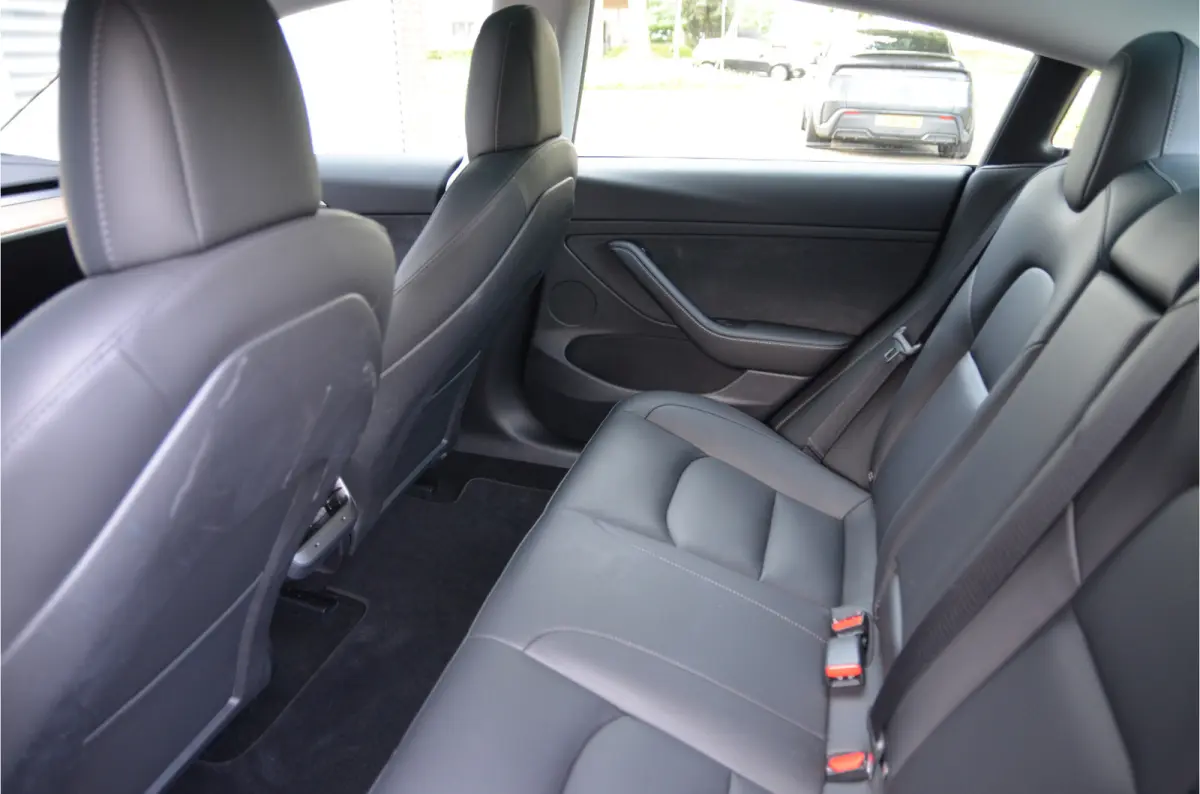 Long Range AWD 75 kWh AutoPilot3.0 Ryzen, Performance Boost, garagedeur opener!