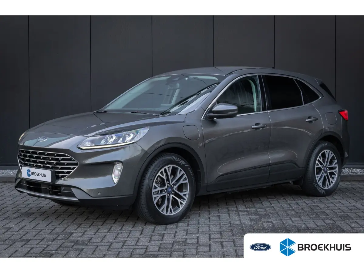 2.5 PHEV Titanium | Dealeronderhouden | Privacy Glass | 18 Inch | Navigatie | CarPlay/Android Auto