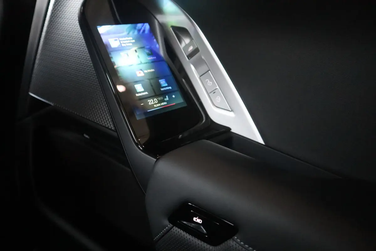 xDrive60 M Sportpakket Pro | Climate Acoustics Pack | Driving Assistant Professional | Parking Assistant professional |