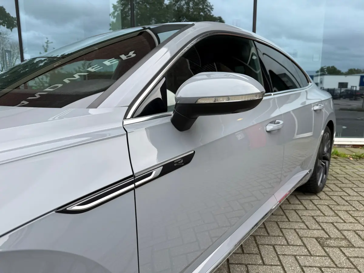 1.4 TSI eHybrid R-Line Business+ - Automaat - Winterpakket - Navi - Org.NL