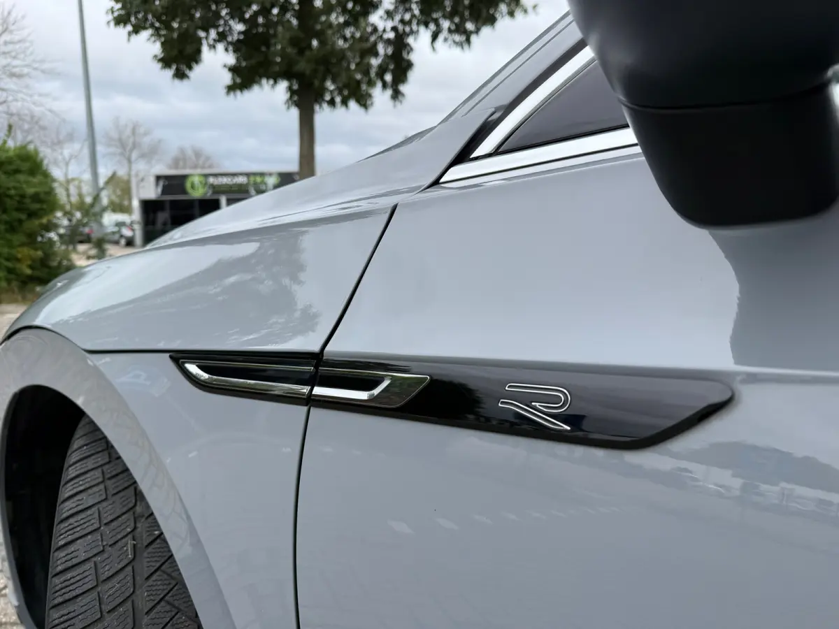 1.4 TSI eHybrid R-Line Business+ - Automaat - Winterpakket - Navi - Org.NL