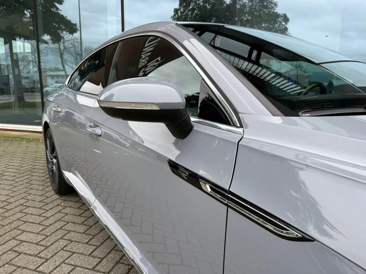 1.4 TSI eHybrid R-Line Business+ - Automaat - Winterpakket - Navi - Org.NL