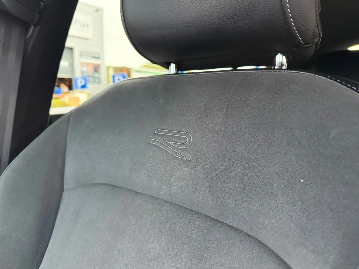 1.4 TSI eHybrid R-Line Business+ - Automaat - Winterpakket - Navi - Org.NL