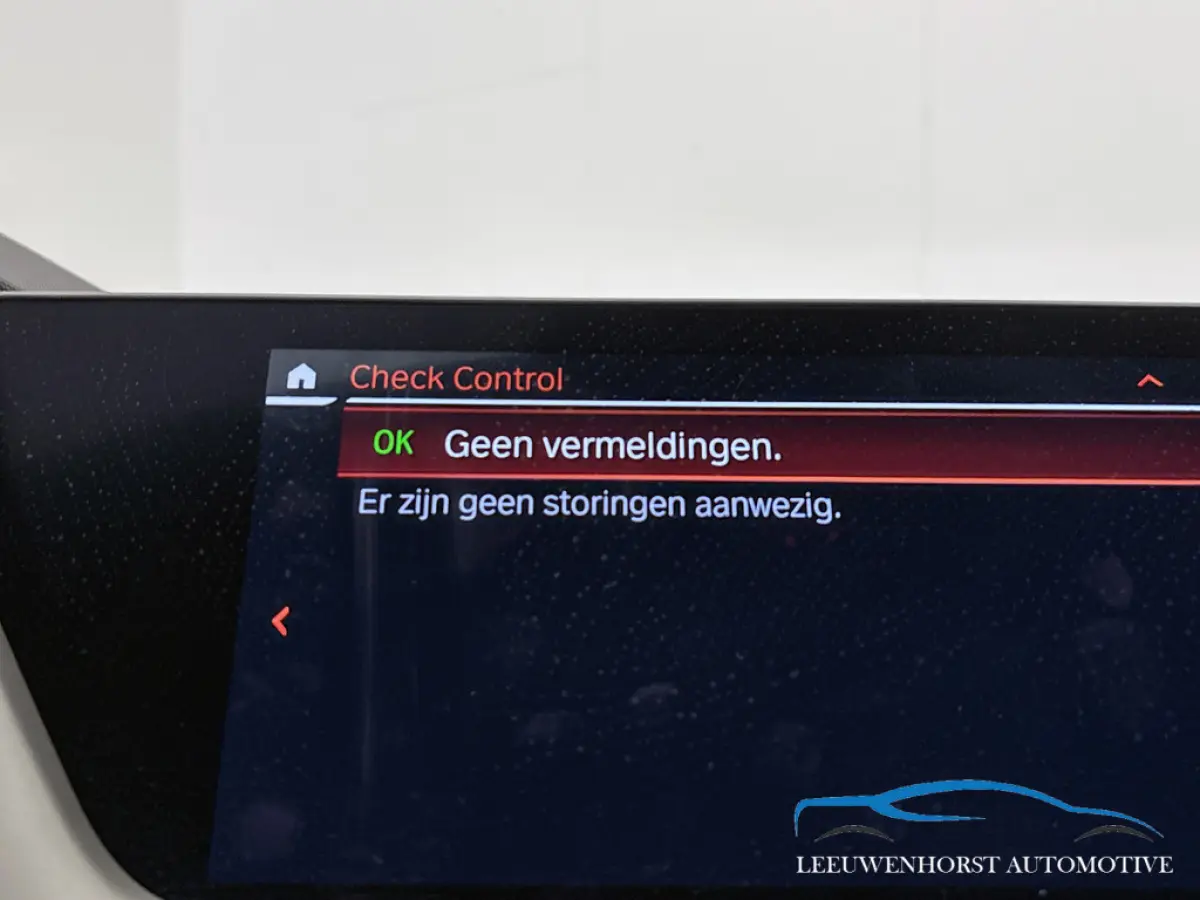 118i Business Edition, automaat, digit. dash, camera, 2x PDC, climate, cruise, NL-dealerauto