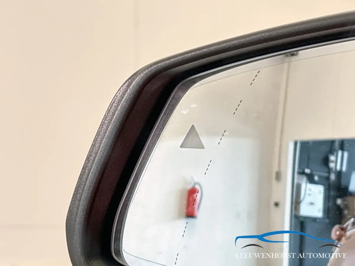 118i Business Edition, automaat, digit. dash, camera, 2x PDC, climate, cruise, NL-dealerauto