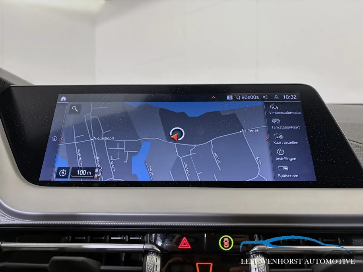 118i Business Edition, automaat, digit. dash, camera, 2x PDC, climate, cruise, NL-dealerauto