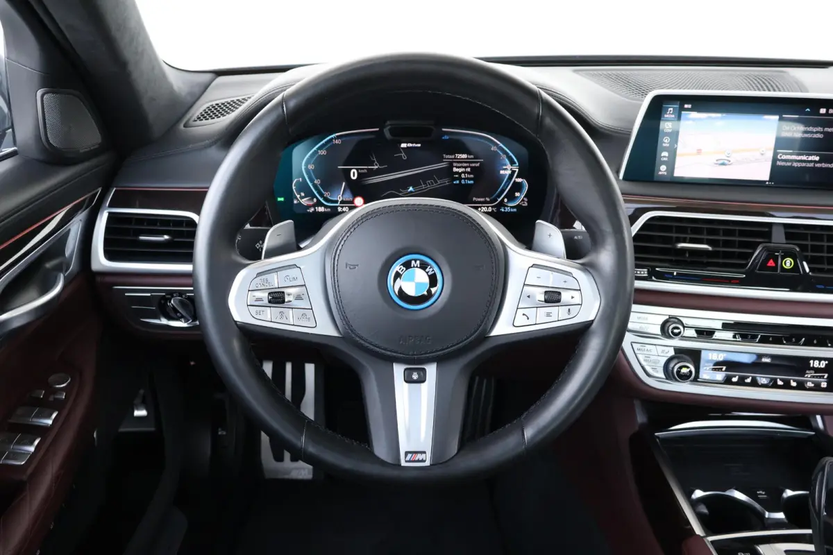 745e High Executive | SoH 92% | Schuif/Kantel Dak | Active Steering | Comforttoegang | Soft-Close | Driving Assistant Professional | Parking Assistant Plus | Harman Kardon | Head-Up |