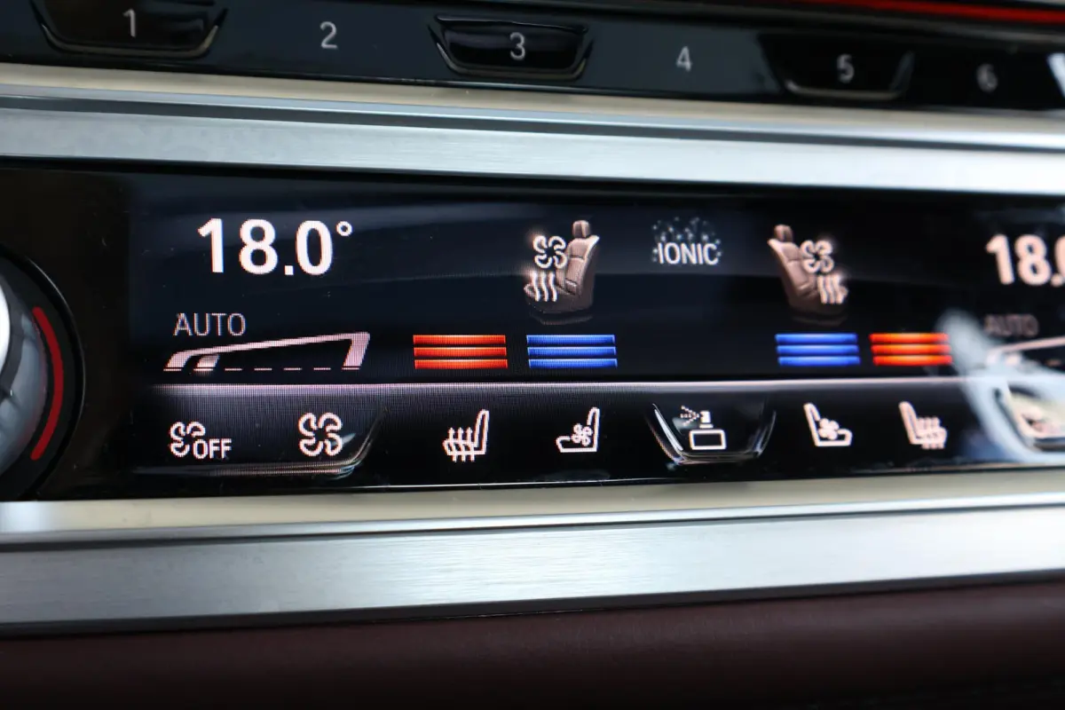 745e High Executive | SoH 92% | Schuif/Kantel Dak | Active Steering | Comforttoegang | Soft-Close | Driving Assistant Professional | Parking Assistant Plus | Harman Kardon | Head-Up |