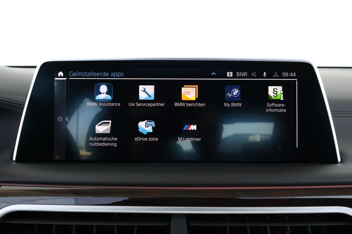 745e High Executive | SoH 92% | Schuif/Kantel Dak | Active Steering | Comforttoegang | Soft-Close | Driving Assistant Professional | Parking Assistant Plus | Harman Kardon | Head-Up |