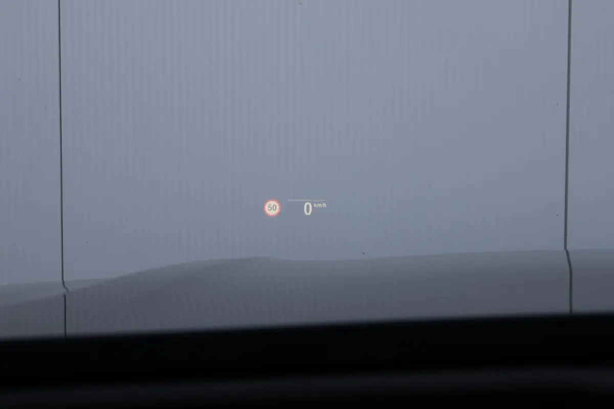 745e High Executive | SoH 92% | Schuif/Kantel Dak | Active Steering | Comforttoegang | Soft-Close | Driving Assistant Professional | Parking Assistant Plus | Harman Kardon | Head-Up |