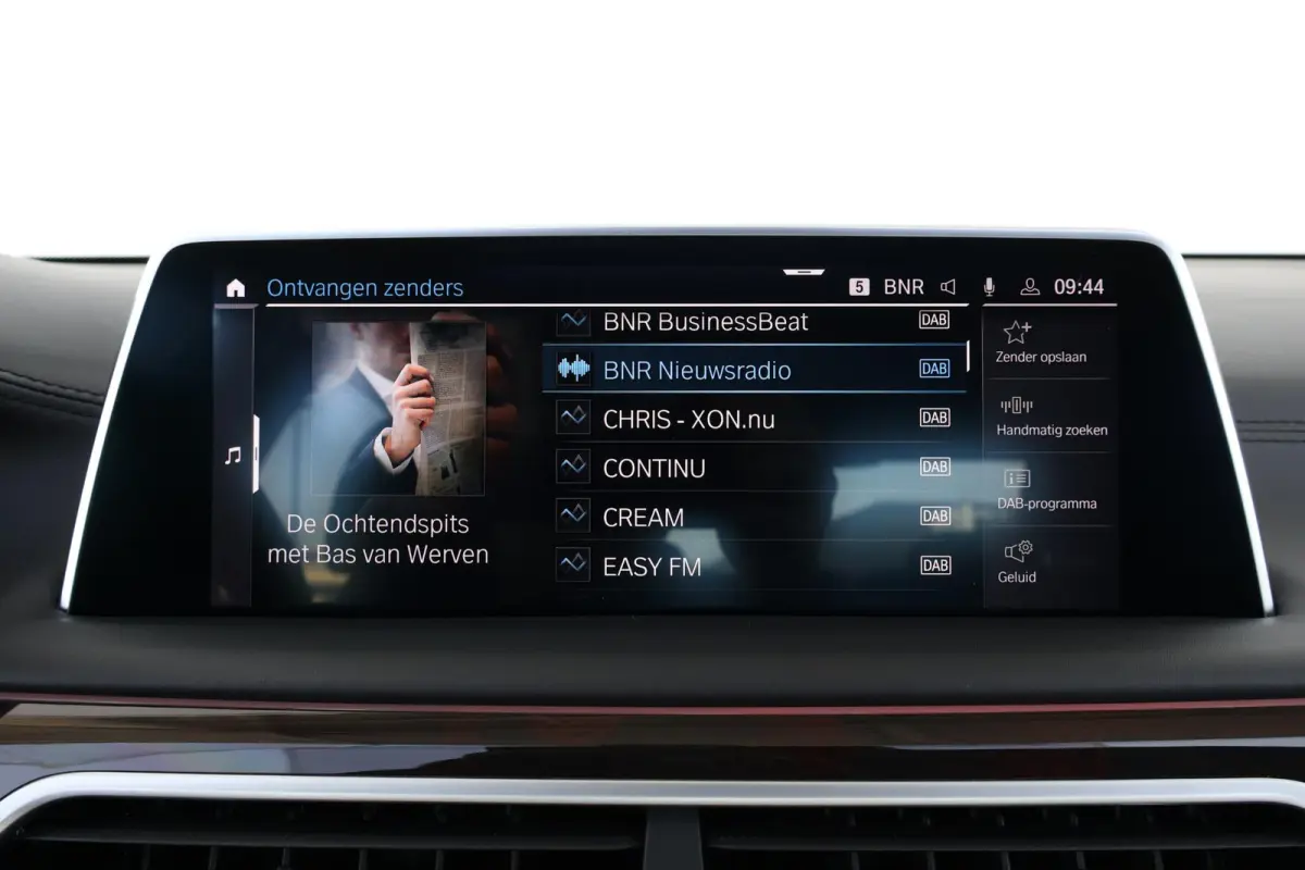 745e High Executive | SoH 92% | Schuif/Kantel Dak | Active Steering | Comforttoegang | Soft-Close | Driving Assistant Professional | Parking Assistant Plus | Harman Kardon | Head-Up |