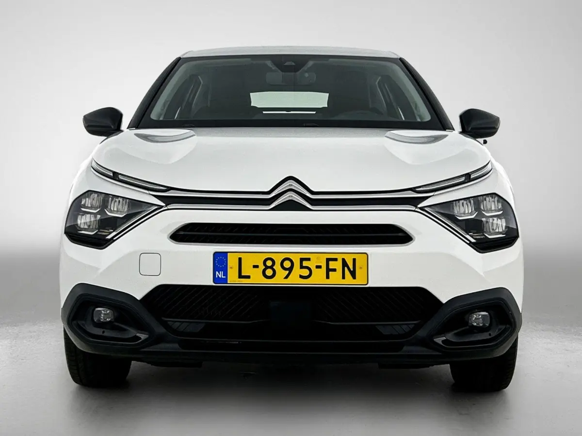 1.2 130pk Feel Edition Automaat | Navigatie | Head-Up Display | Climate Control | Cruise Control | Camera | 17"LMV | LED | Apple Carplay/Android Auto |