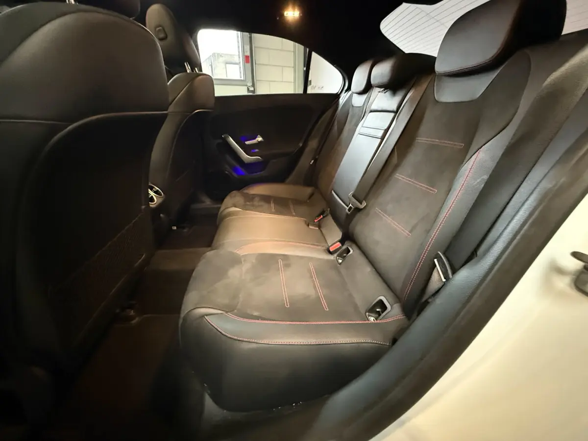 180 AMG Black Line, Automaat, Panoramadak, Navi, Camera