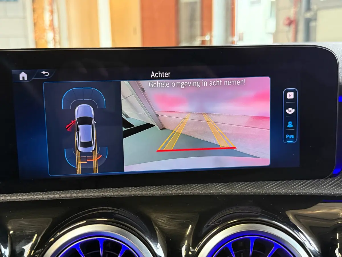 180 AMG Black Line, Automaat, Panoramadak, Navi, Camera