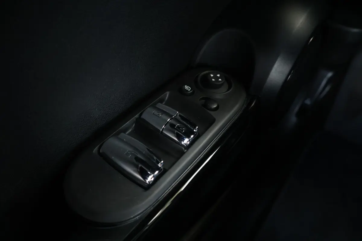 1.5 Classic | Comforttoegang | Achteruitrijcamera | Leder | Harman Kardon |