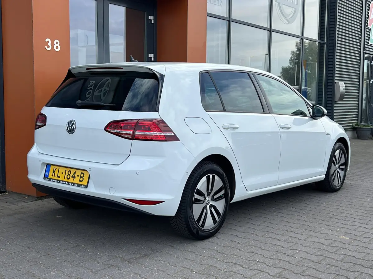 |Carplay|Full LED|Leder|Navi|ACC|Dynaudio