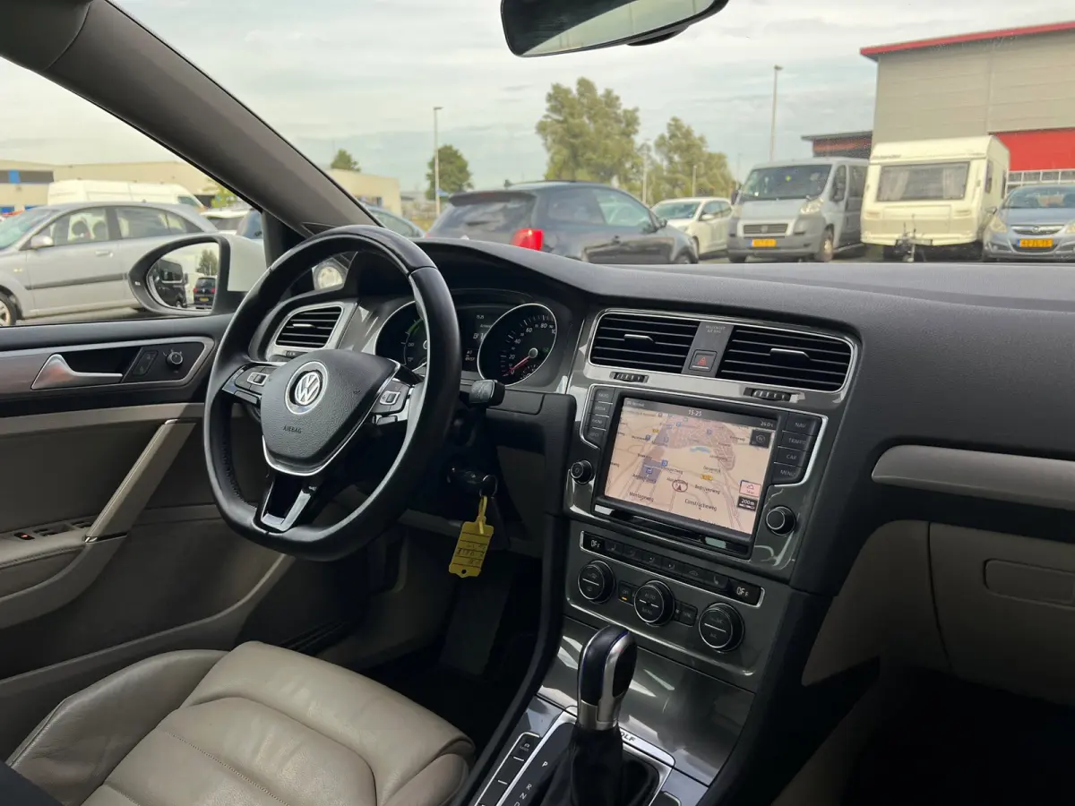 |Carplay|Full LED|Leder|Navi|ACC|Dynaudio