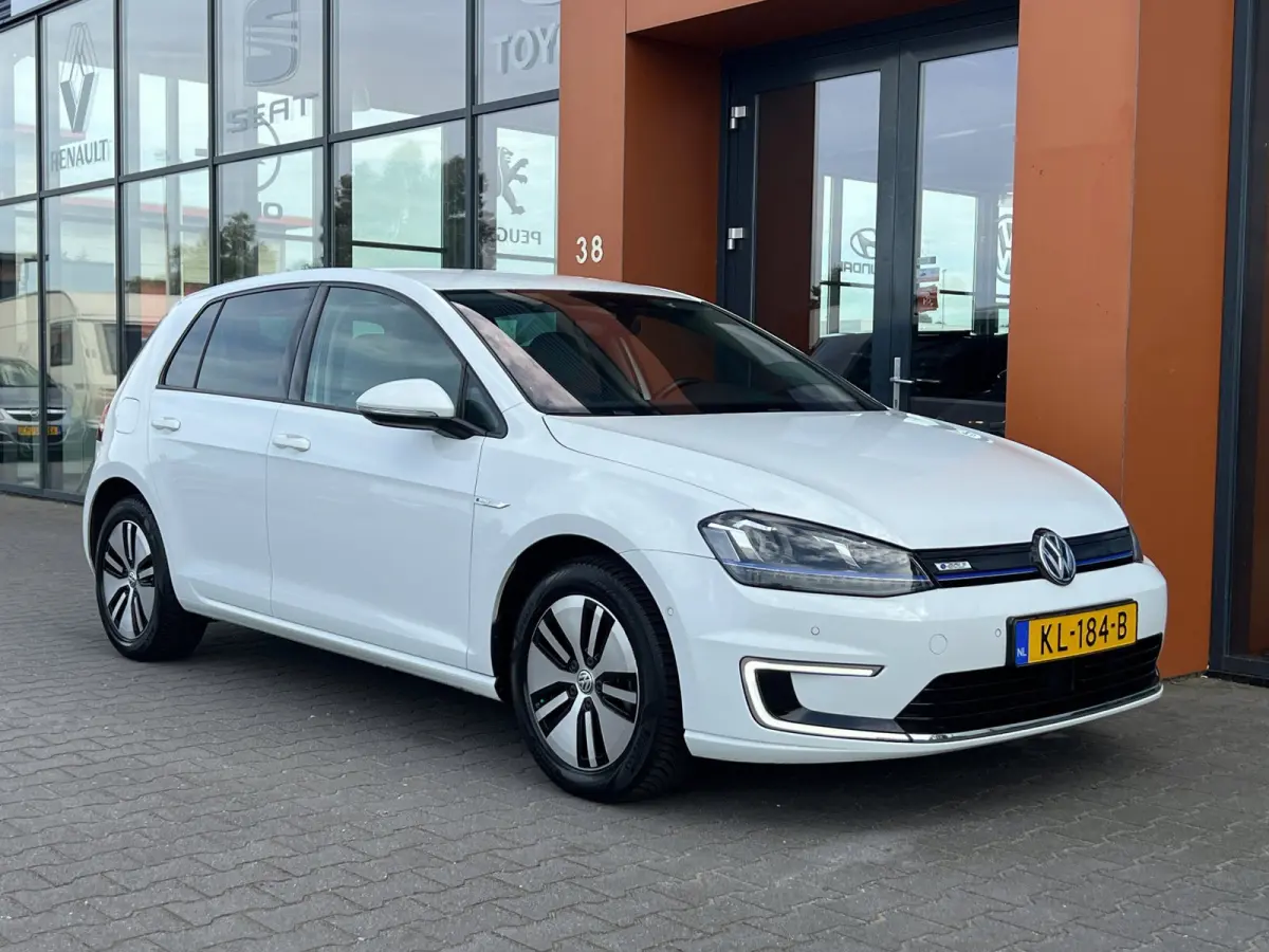 |Carplay|Full LED|Leder|Navi|ACC|Dynaudio