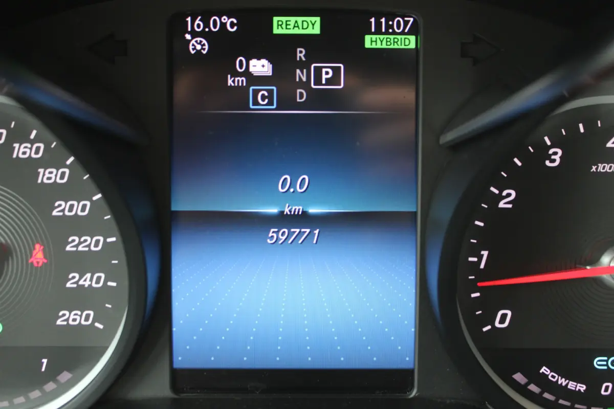 300e AMG Line NIGHT PAKKET KEY-LESS GO DAB CARPLAY