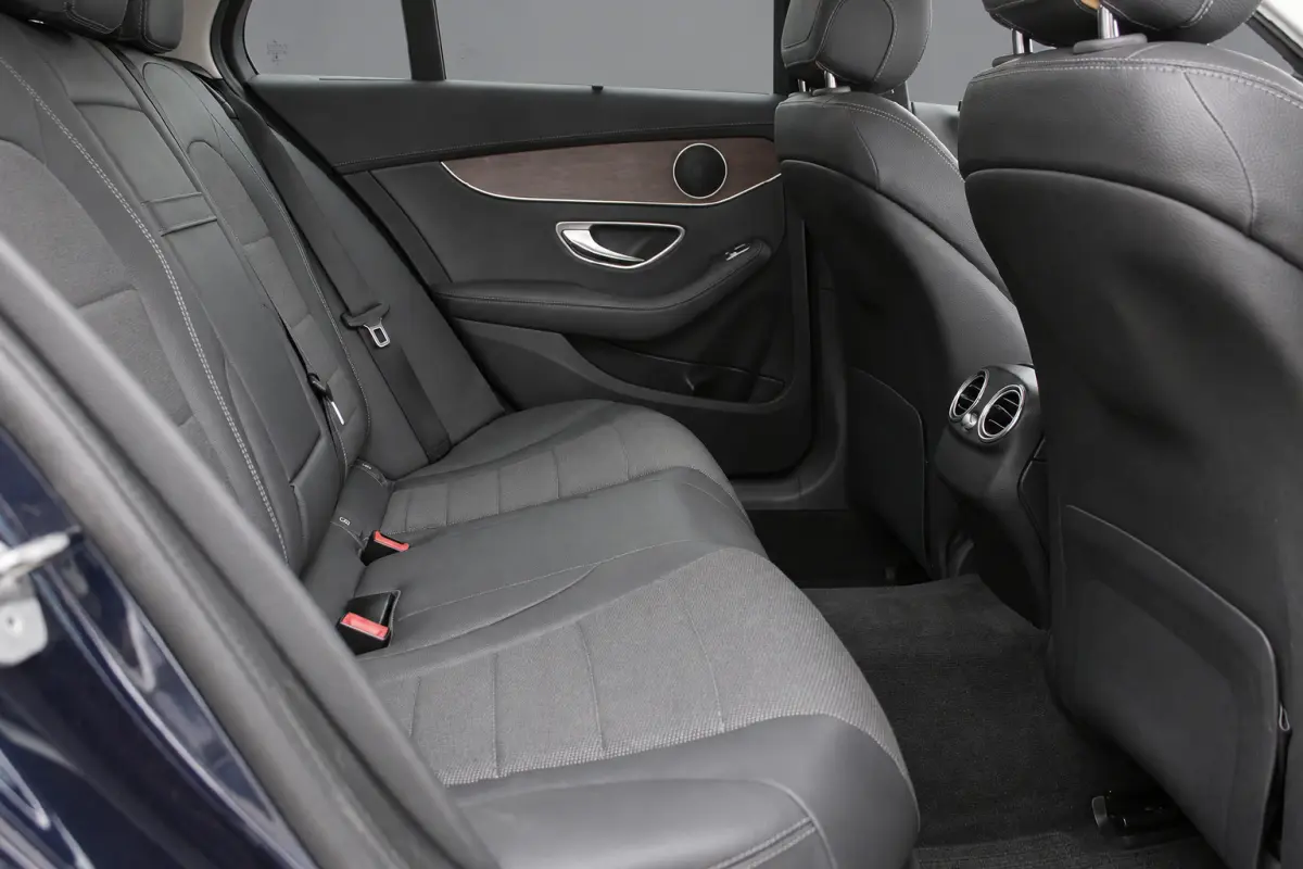 300e AMG Line NIGHT PAKKET KEY-LESS GO DAB CARPLAY