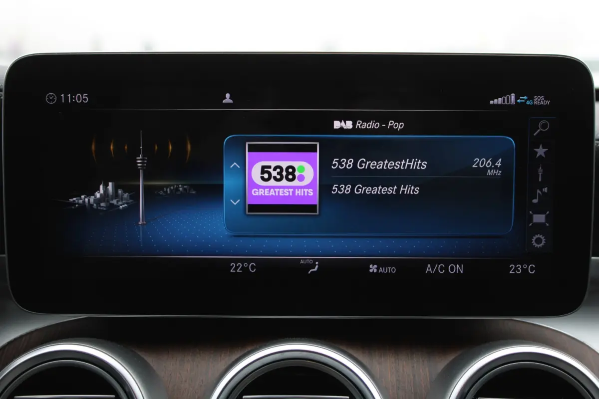 300e AMG Line NIGHT PAKKET KEY-LESS GO DAB CARPLAY