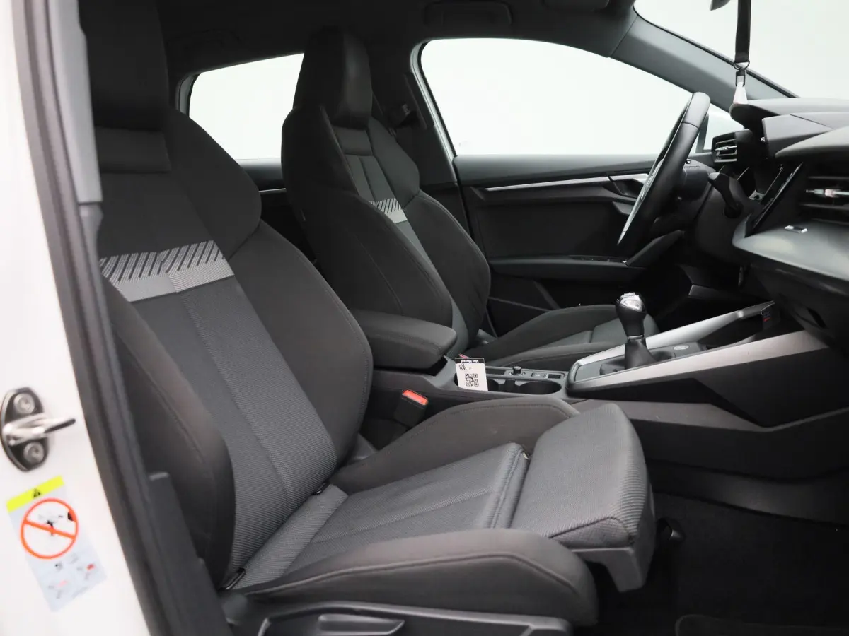 30 TFSI Business edition | Apple Carplay / Android Auto | Virtual Cockpit | Lichtmetalen Velgen |