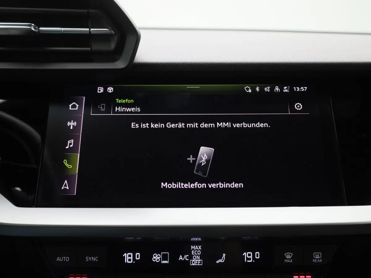 30 TFSI Business edition | Apple Carplay / Android Auto | Virtual Cockpit | Lichtmetalen Velgen |