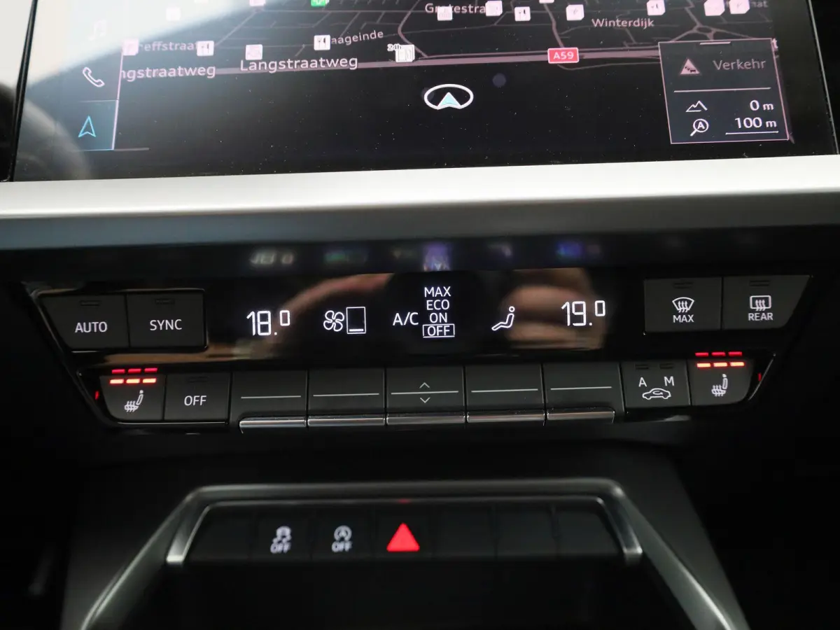 30 TFSI Business edition | Apple Carplay / Android Auto | Virtual Cockpit | Lichtmetalen Velgen |