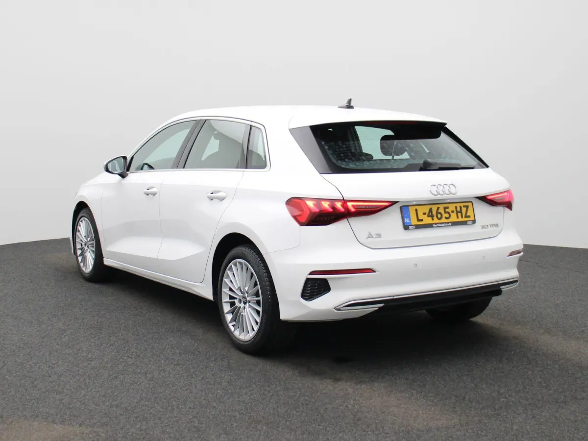 30 TFSI Business edition | Apple Carplay / Android Auto | Virtual Cockpit | Lichtmetalen Velgen |