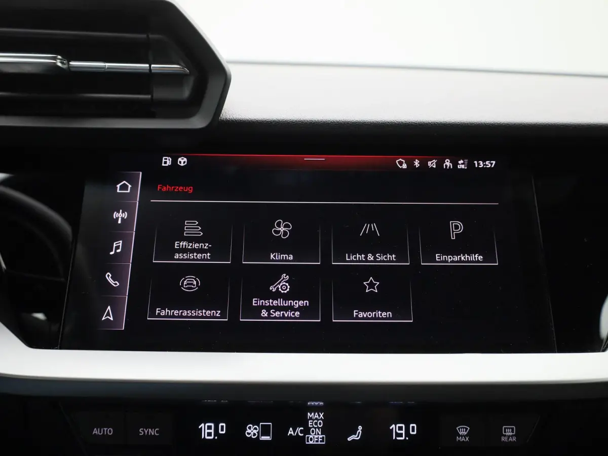 30 TFSI Business edition | Apple Carplay / Android Auto | Virtual Cockpit | Lichtmetalen Velgen |