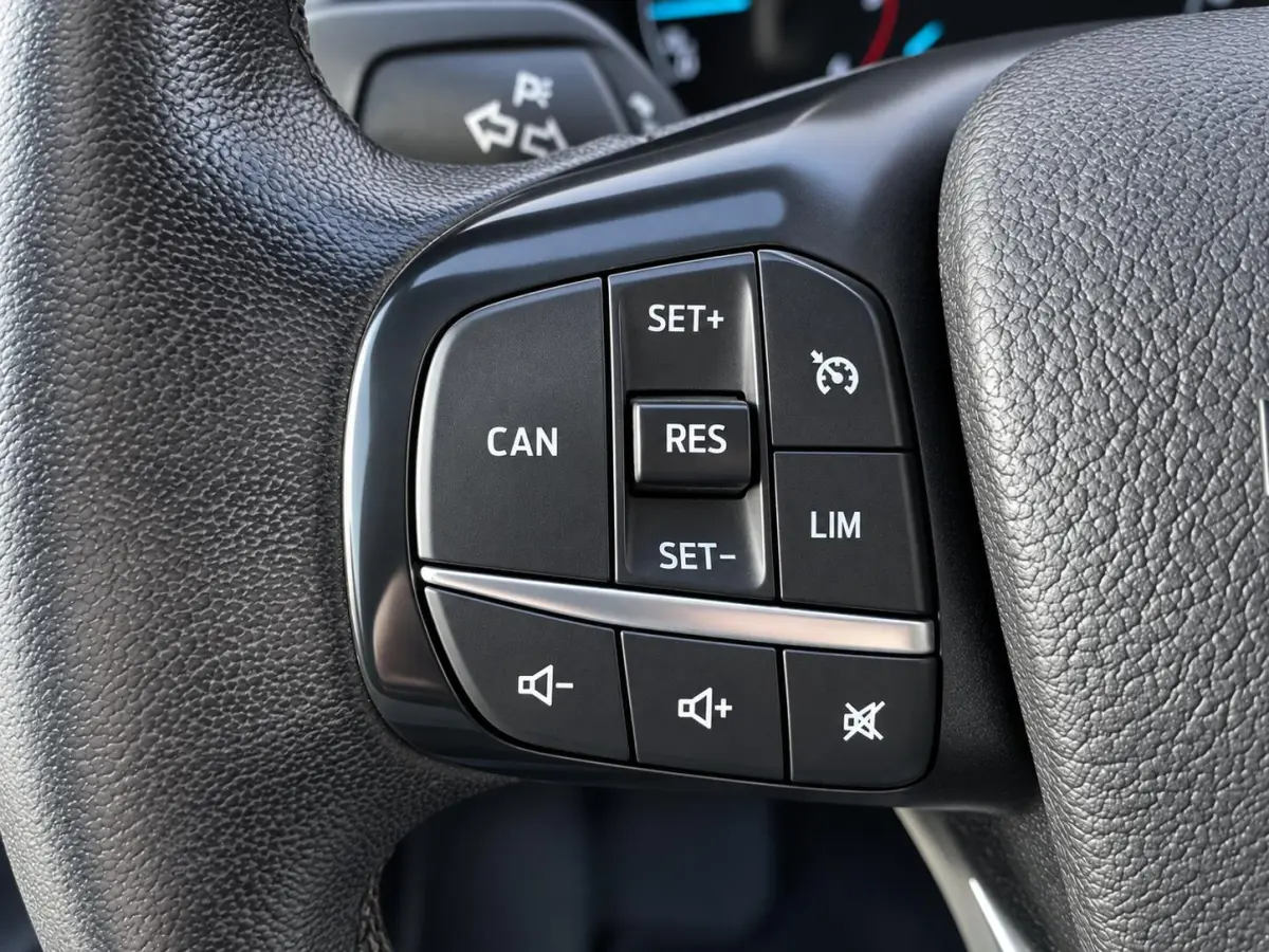 350 2.0 TDCI L3H2 Trend 170PK Automaat PDC VA+Camera Carplay Navi BLIS Cruise Control Airco Voorruitverwarming