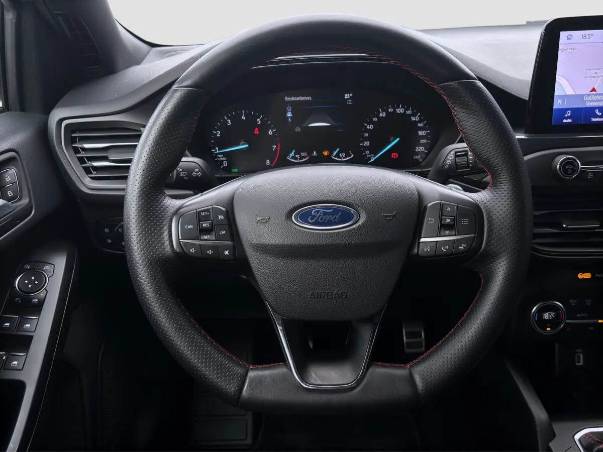 1.0 Hybrid ST Line | Trekhaak | Stoelverwarming | Camera | Apple Carplay | Cruise Control