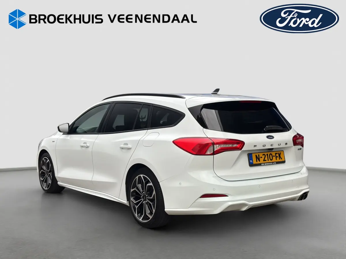 1.0 Hybrid ST Line | Trekhaak | Stoelverwarming | Camera | Apple Carplay | Cruise Control