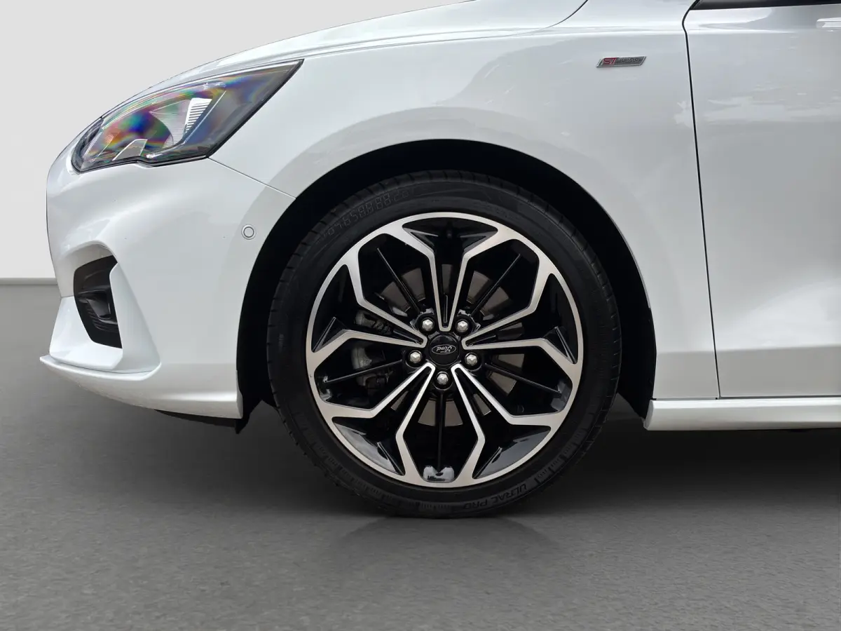 1.0 Hybrid ST Line | Trekhaak | Stoelverwarming | Camera | Apple Carplay | Cruise Control