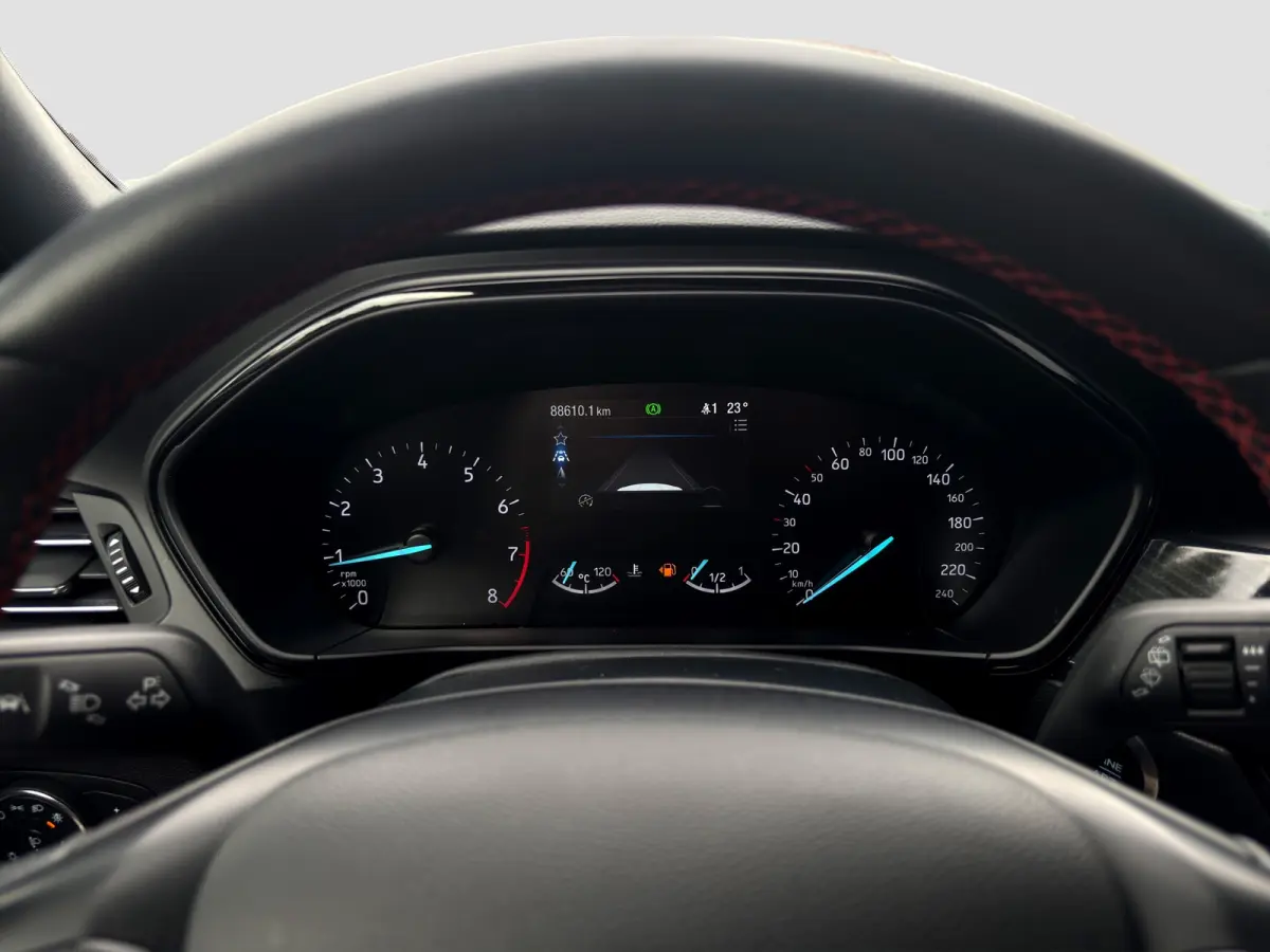 1.0 Hybrid ST Line | Trekhaak | Stoelverwarming | Camera | Apple Carplay | Cruise Control