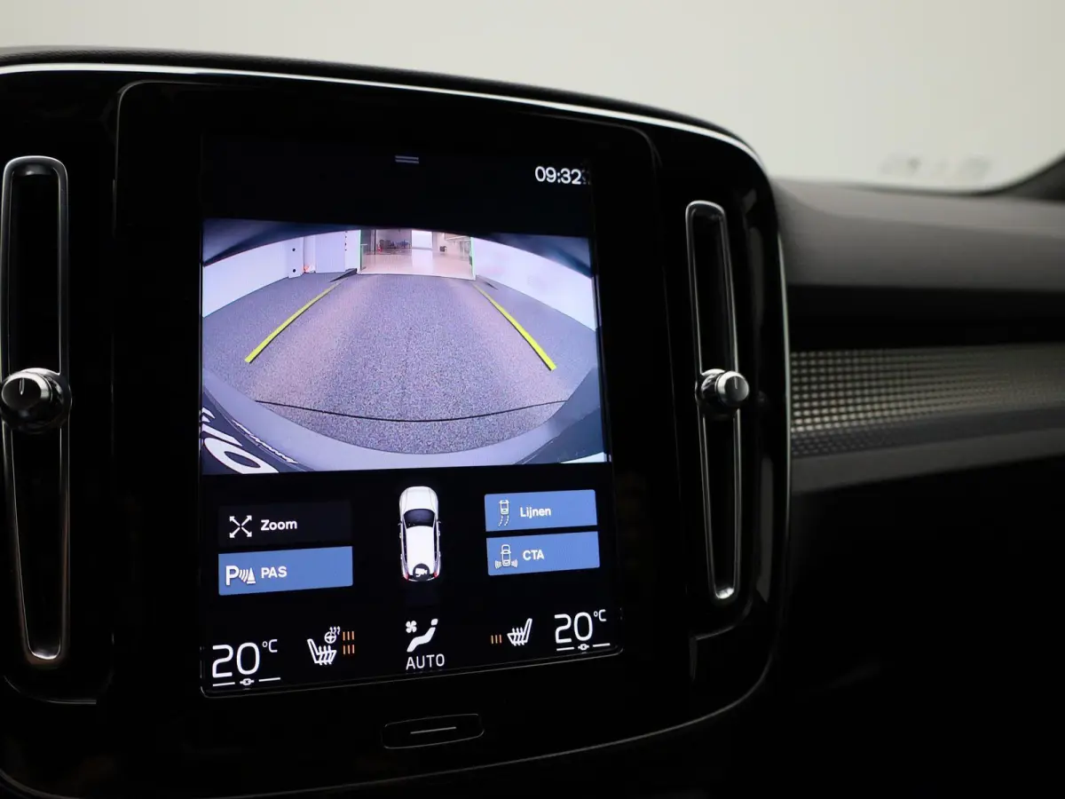 T4 Geartronic R-Design | WORDT VERWACHT | ACHTERUITRIJCAMERA | HARMAN KARDON | STOELVERWARMING | STUURWIELVERWARMING | LEDER | MEMORY | CLIMATE CONTROL | CRUISE CONTROL |
