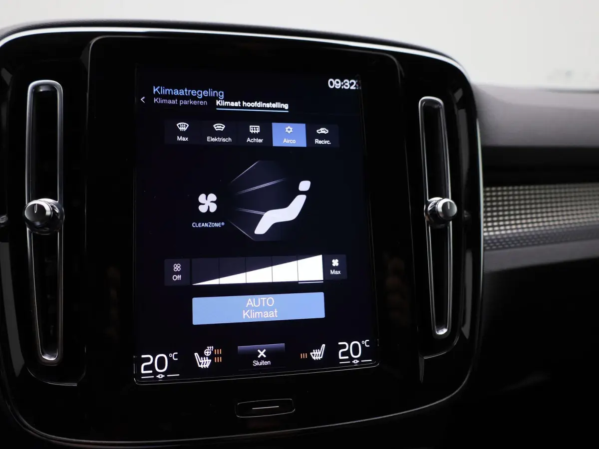 T4 Geartronic R-Design | WORDT VERWACHT | ACHTERUITRIJCAMERA | HARMAN KARDON | STOELVERWARMING | STUURWIELVERWARMING | LEDER | MEMORY | CLIMATE CONTROL | CRUISE CONTROL |