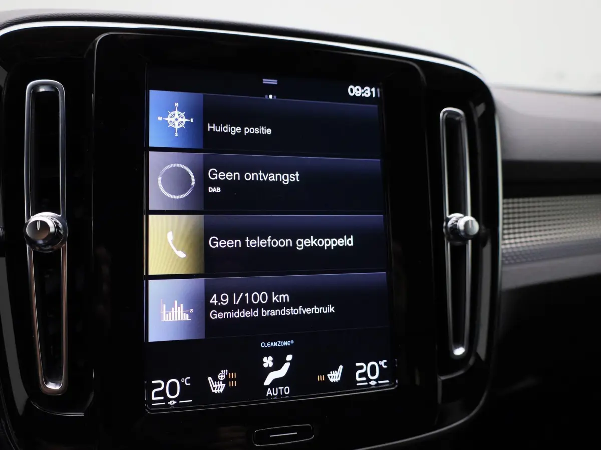 T4 Geartronic R-Design | WORDT VERWACHT | ACHTERUITRIJCAMERA | HARMAN KARDON | STOELVERWARMING | STUURWIELVERWARMING | LEDER | MEMORY | CLIMATE CONTROL | CRUISE CONTROL |