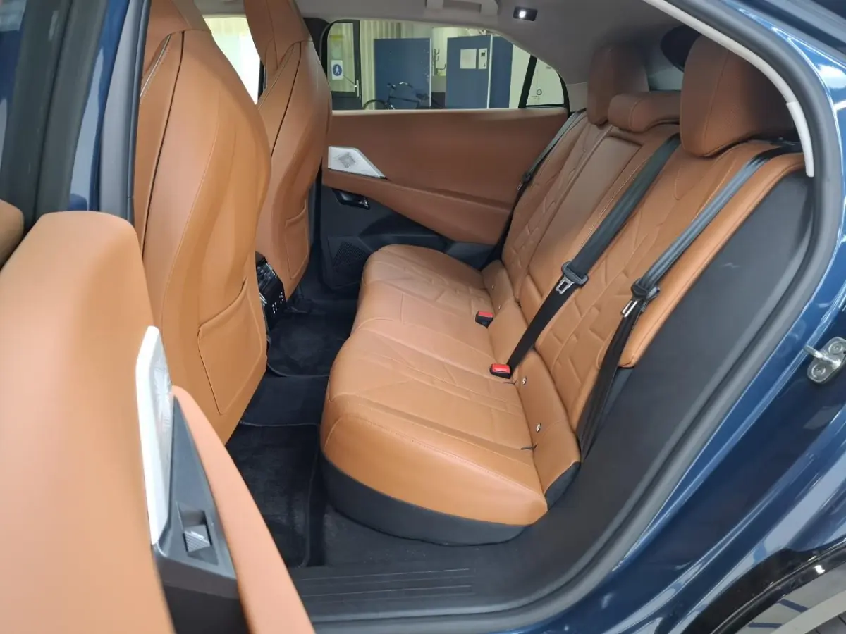 Long Range Étoile Absolute Comfort Tech 97 kWh | Long Range | WLTP 693km | Nieuwprijs €75.000,- | NL auto | BTW | Panoramadak | 21 Inch |