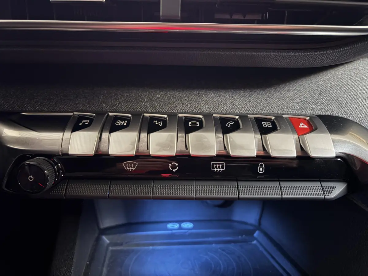 1.2 PureTech Blue Lease Premium Navigatie Climate control Camera
