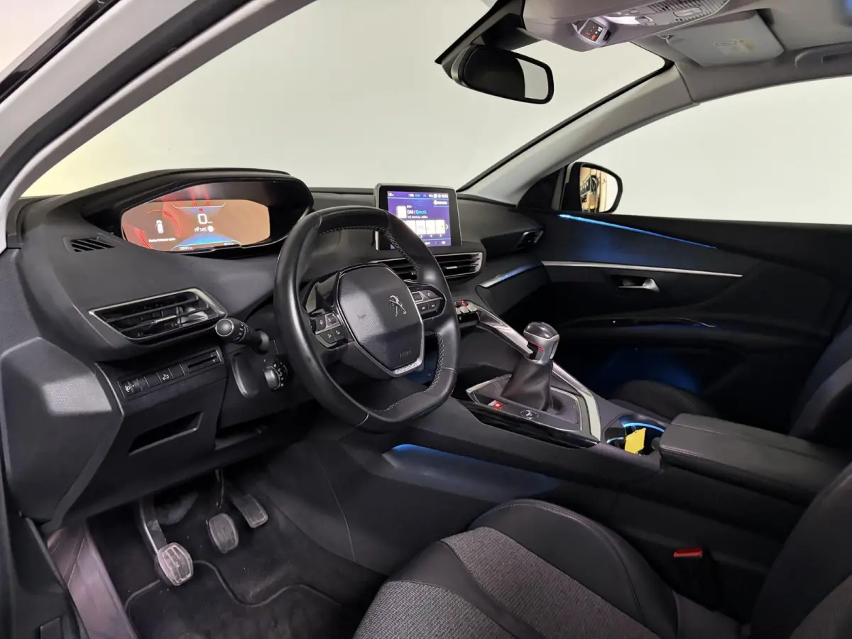 1.2 PureTech Blue Lease Premium Navigatie Climate control Camera