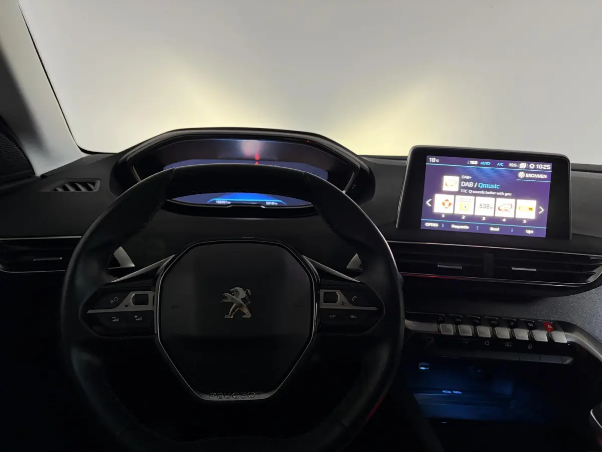 1.2 PureTech Blue Lease Premium Navigatie Climate control Camera