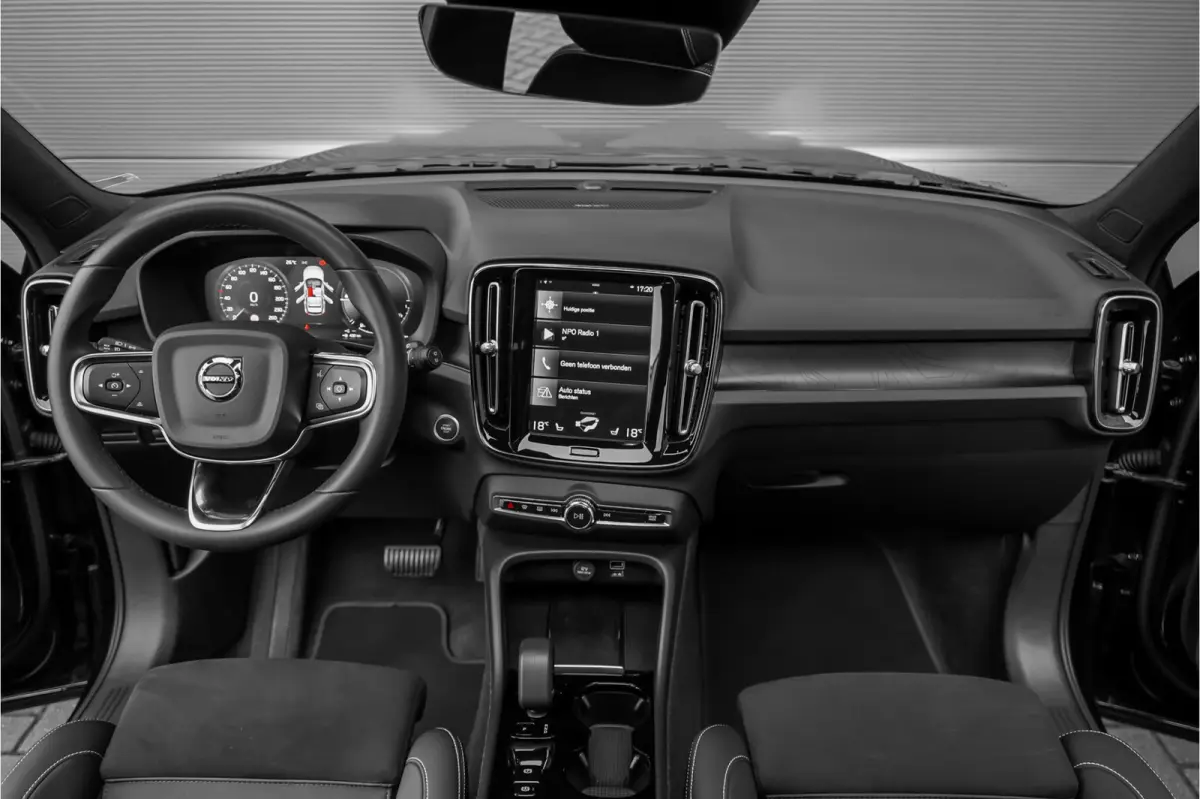 1.5 T5 Plug-in hybrid Plus Dark Pano H&K Elek Trekhaak 360° ACC
