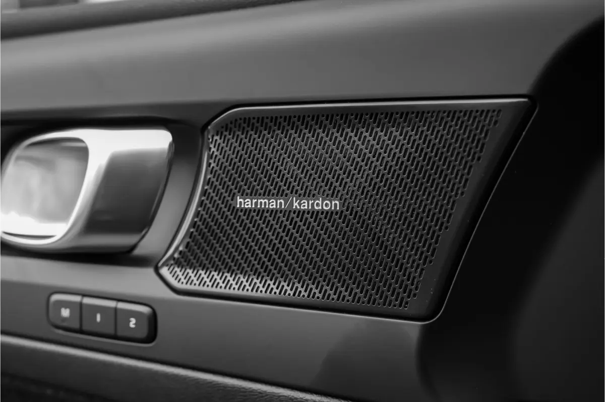 1.5 T5 Plug-in hybrid Plus Dark Pano H&K Elek Trekhaak 360° ACC