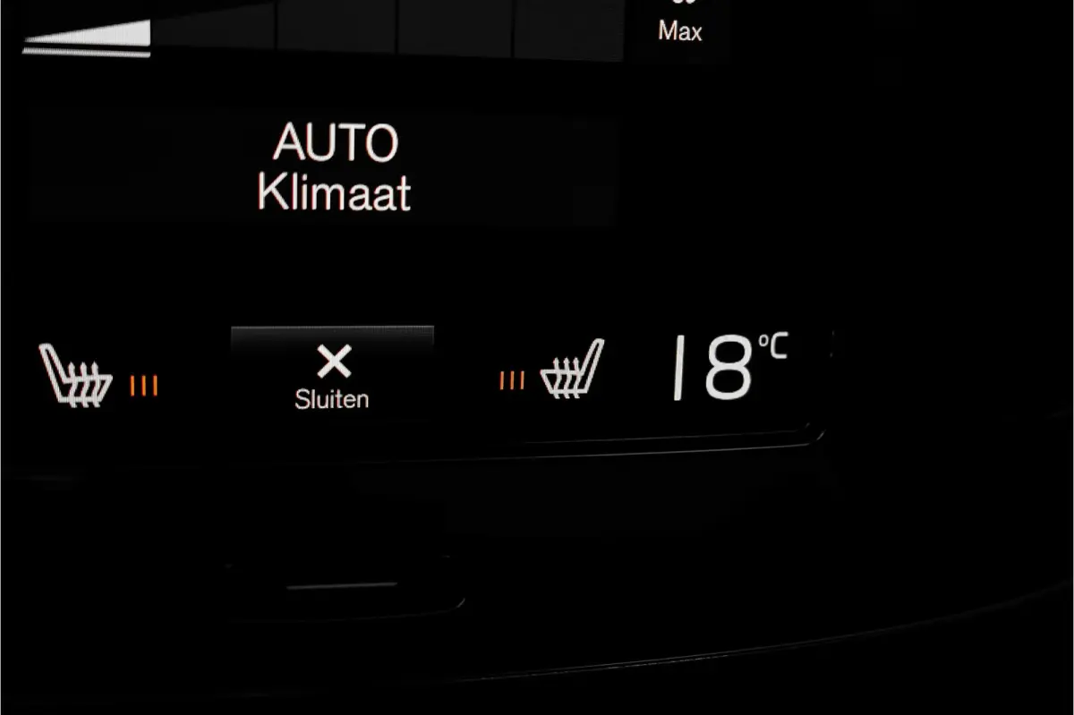 1.5 T5 Plug-in hybrid Plus Dark Pano H&K Elek Trekhaak 360° ACC