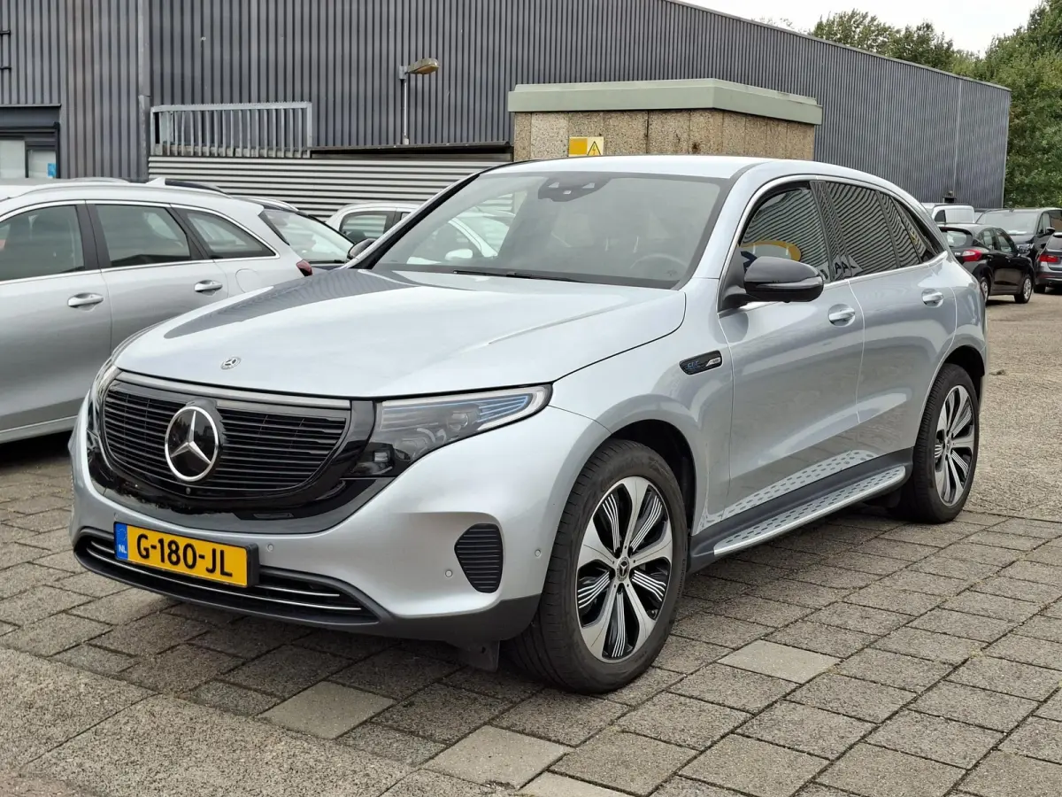 400 4MATIC Premium Plus 80 kWh SOH 95,6% Autopilot/360-Camera/Trekhaak/Limited Ed-1886/Memory/ParkAssist/Dynamic-LED/Burmester-Audio/Elek.Achterklep/NAP
