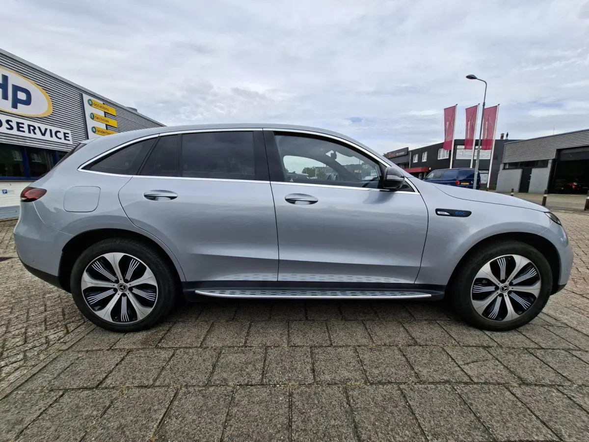 400 4MATIC Premium Plus 80 kWh SOH 95,6% Autopilot/360-Camera/Trekhaak/Limited Ed-1886/Memory/ParkAssist/Dynamic-LED/Burmester-Audio/Elek.Achterklep/NAP