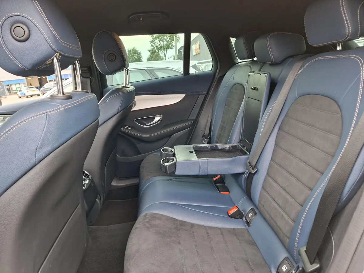 400 4MATIC Premium Plus 80 kWh SOH 95,6% Autopilot/360-Camera/Trekhaak/Limited Ed-1886/Memory/ParkAssist/Dynamic-LED/Burmester-Audio/Elek.Achterklep/NAP