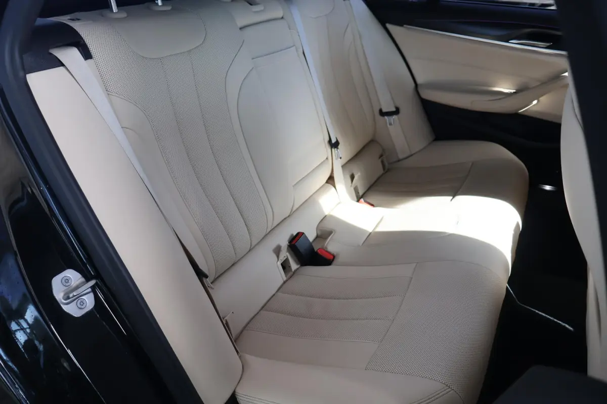 530e | M Sport | Stoel- en Stuurverwarming | Driving Assistant Professional | Trekhaak