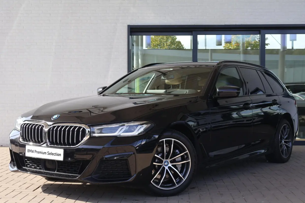 530e | M Sport | Stoel- en Stuurverwarming | Driving Assistant Professional | Trekhaak